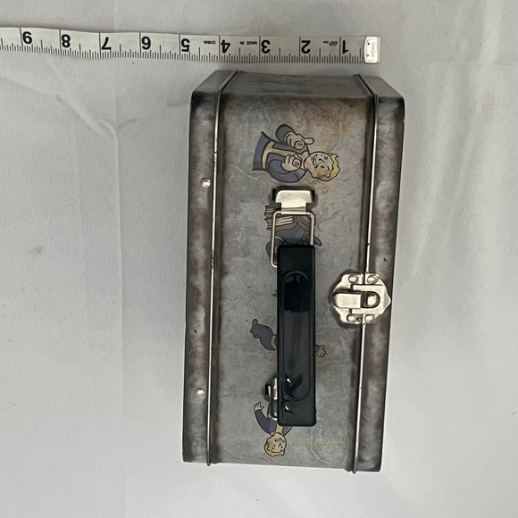 Vault Tec Fallout Lunch Box Metal FanWraps Bethesda Game Studios Collectible - Picture 10 of 10